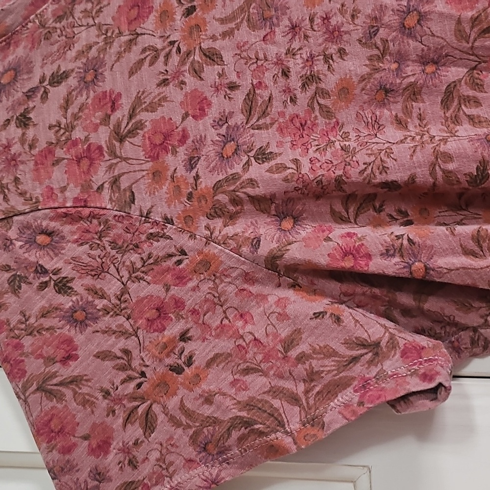 Old Navy Women's Pink Floral Top - Picture 4 of 4